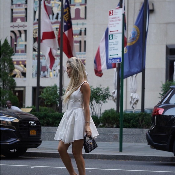 White mini Dress Size Small - Picture 3 of 8